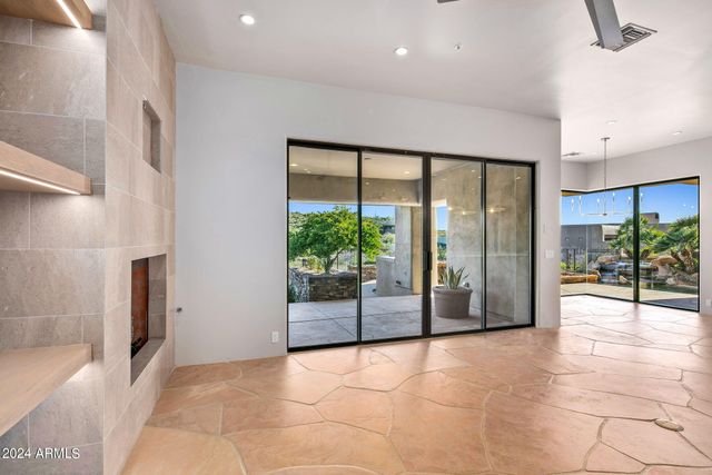 9917 E FILAREE Lane, Scottsdale, AZ 85262