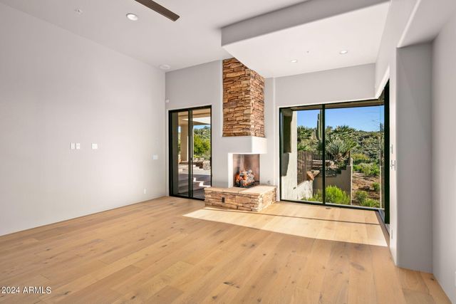 9917 E FILAREE Lane, Scottsdale, AZ 85262