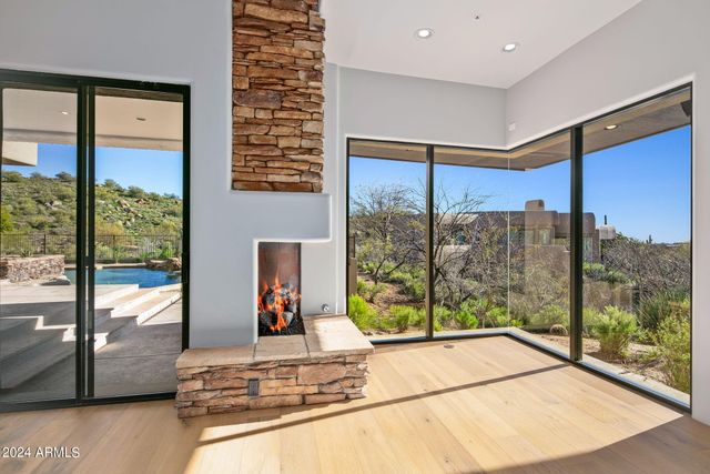 9917 E FILAREE Lane, Scottsdale, AZ 85262