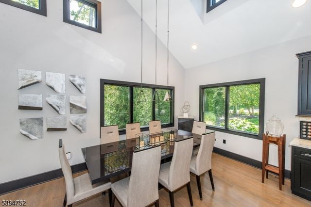 82 Fells Rd, Essex Fells Twp., NJ 07021