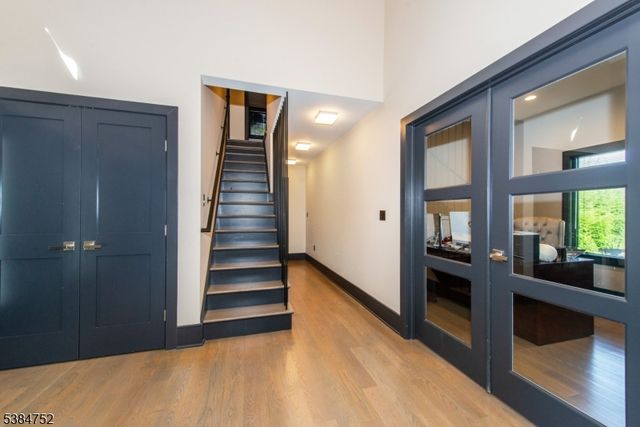 82 Fells Rd, Essex Fells Twp., NJ 07021