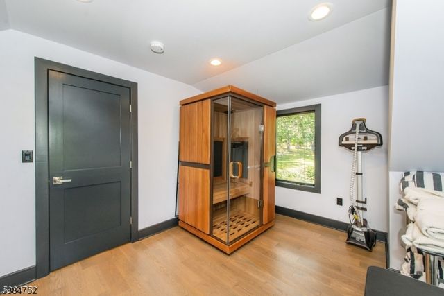 82 Fells Rd, Essex Fells Twp., NJ 07021