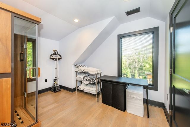 82 Fells Rd, Essex Fells Twp., NJ 07021