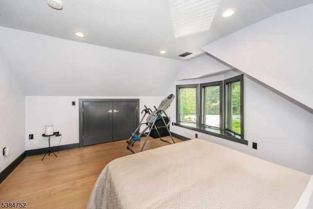 82 Fells Rd, Essex Fells Twp., NJ 07021