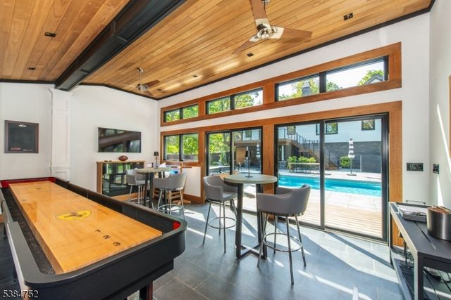 82 Fells Rd, Essex Fells Twp., NJ 07021