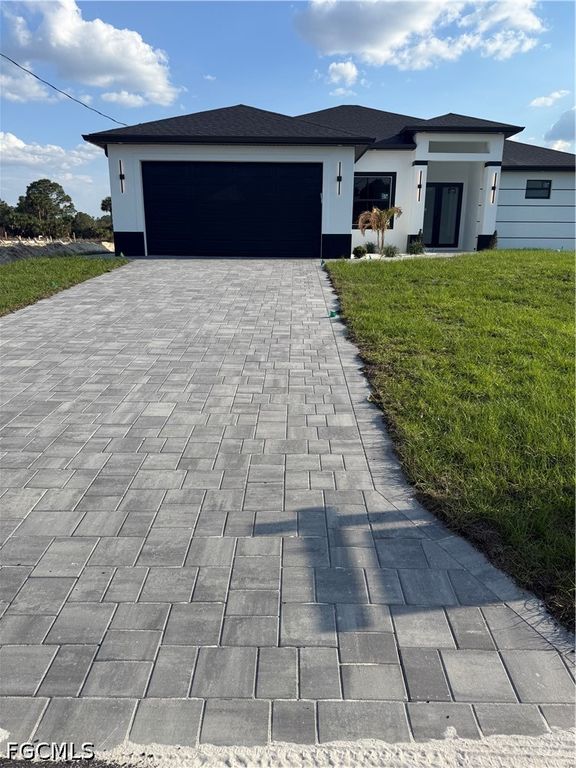 2502 15th ST W, Lehigh Acres, FL 33971