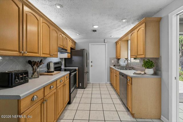 9925 TIMBERLAKE Drive, Jacksonville, FL 32257