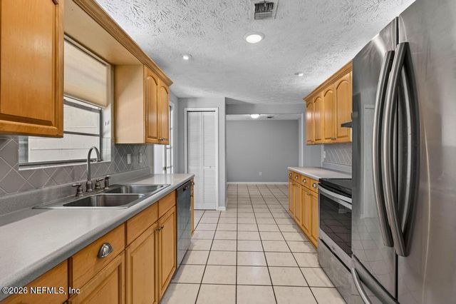 9925 TIMBERLAKE Drive, Jacksonville, FL 32257