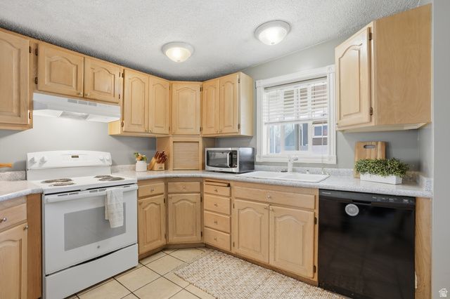 5101 LEISURE LN, Taylorsville, UT 84129