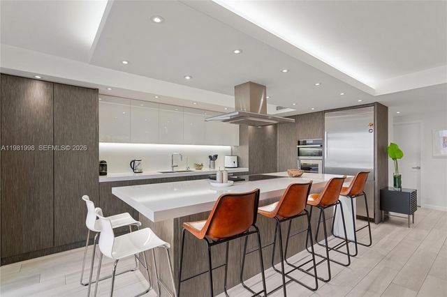 177 Ocean Lane Dr 308, Key Biscayne, FL 33149