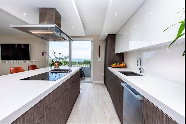 177 Ocean Lane Dr 308, Key Biscayne, FL 33149