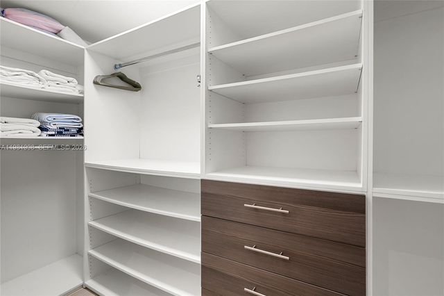 177 Ocean Lane Dr 308, Key Biscayne, FL 33149