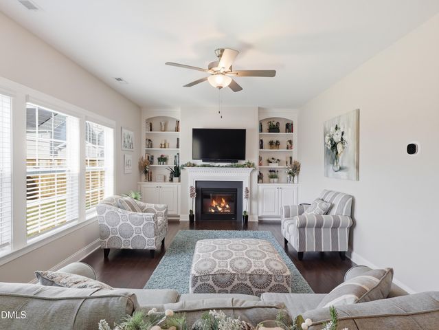 1127 Clearwood Lane, Fuquay Varina, NC 27526