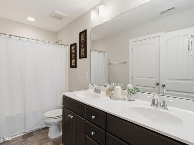 1127 Clearwood Lane, Fuquay Varina, NC 27526