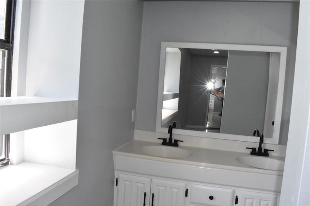 1347 Somercotes Lane, Channelview, TX 77530