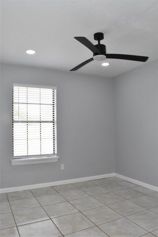 1347 Somercotes Lane, Channelview, TX 77530