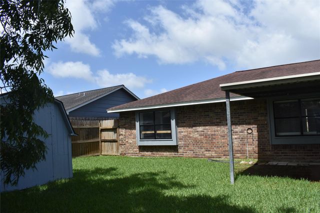 1347 Somercotes Lane, Channelview, TX 77530