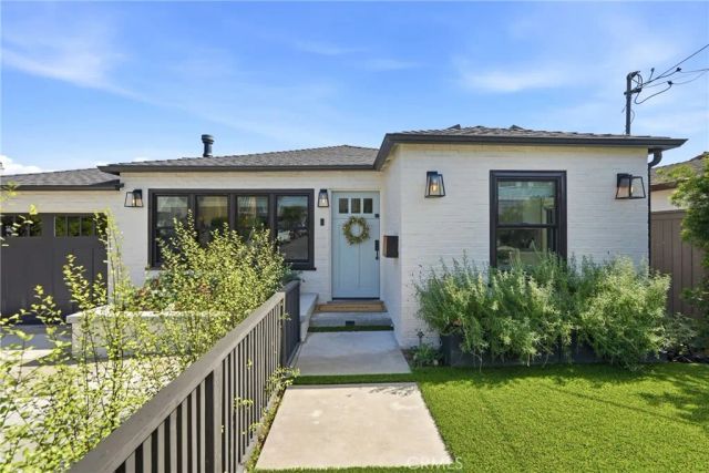 1240 15th Street, Hermosa Beach, CA 90254