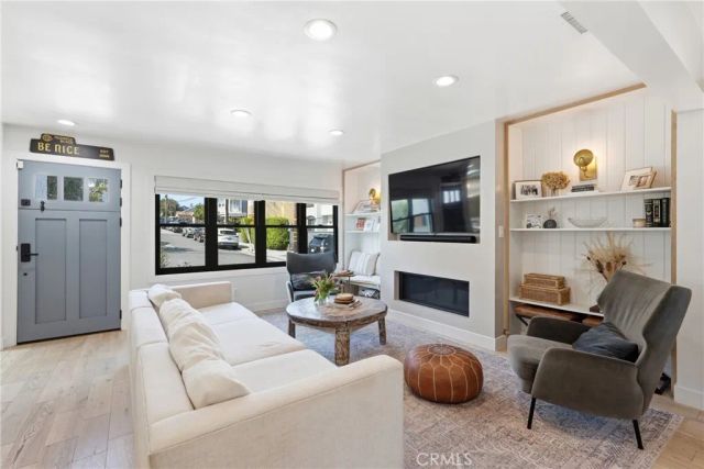 1240 15th Street, Hermosa Beach, CA 90254
