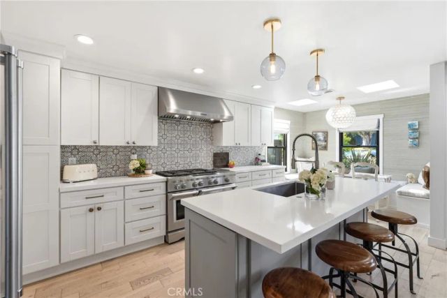 1240 15th Street, Hermosa Beach, CA 90254