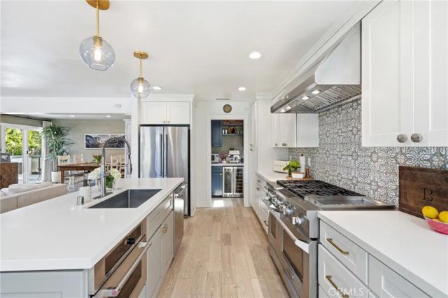 1240 15th Street, Hermosa Beach, CA 90254