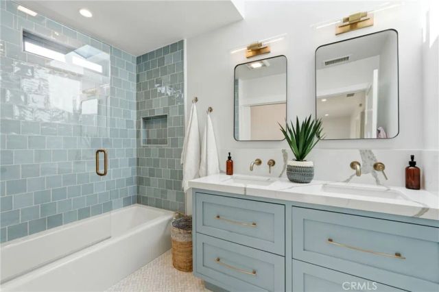 1240 15th Street, Hermosa Beach, CA 90254