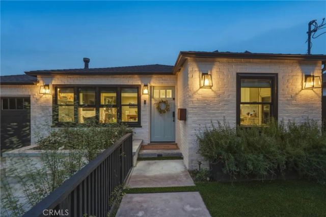 1240 15th Street, Hermosa Beach, CA 90254