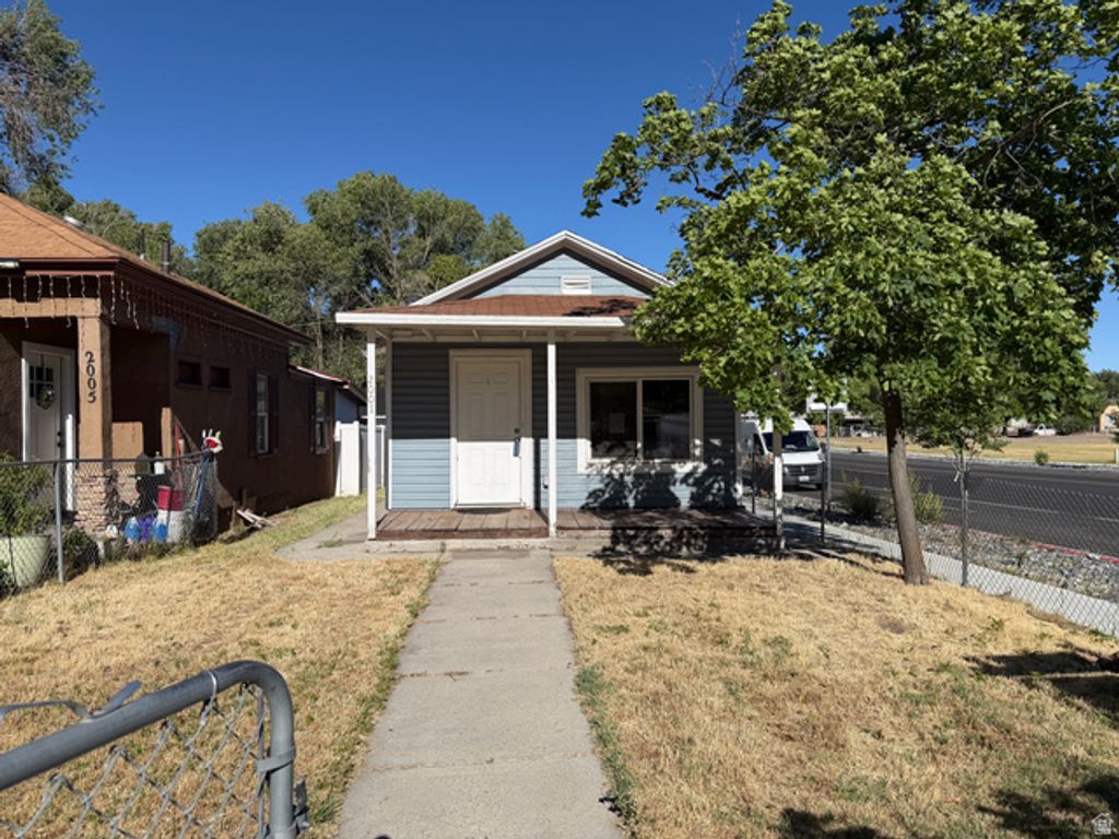 2001 JACKSON AVE, Ogden, UT 84401