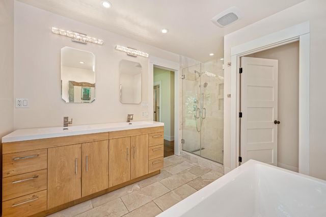 8495 Chili Hill Rd, Newcastle, CA 95658