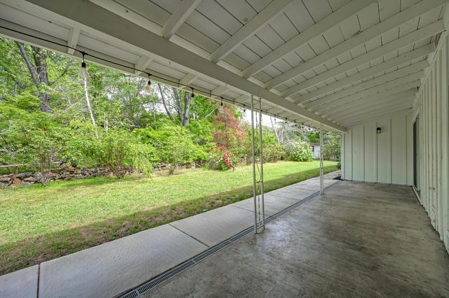 8495 Chili Hill Rd, Newcastle, CA 95658