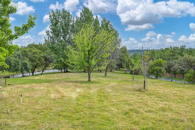 8495 Chili Hill Rd, Newcastle, CA 95658