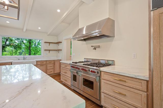 8495 Chili Hill Rd, Newcastle, CA 95658