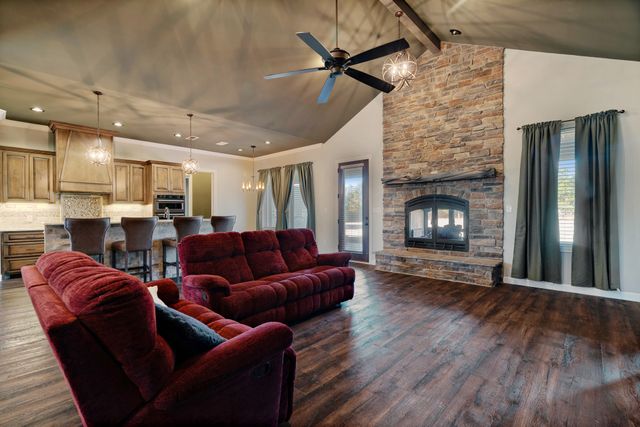 1325 Mount Olive Road, Reno, TX 75462