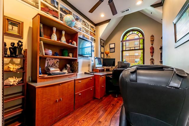 4126 S Lake Park Avenue, Chicago, IL 60653