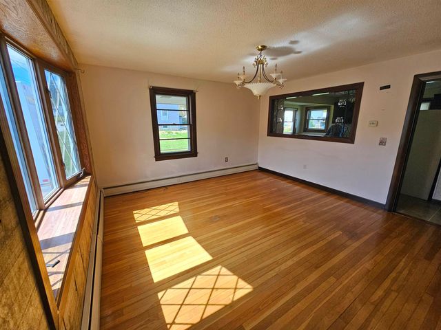 8 Foch Street, Goffstown, NH 03045