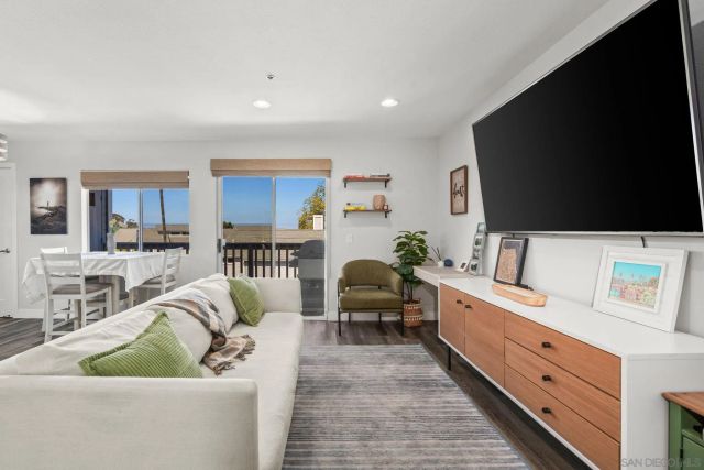 103 Mangano, Encinitas, CA 92024
