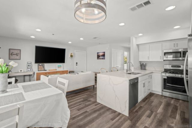 103 Mangano, Encinitas, CA 92024