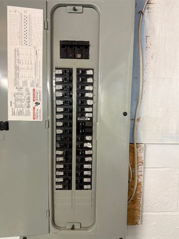 1809 W 9TH Street, Erie, PA 16505