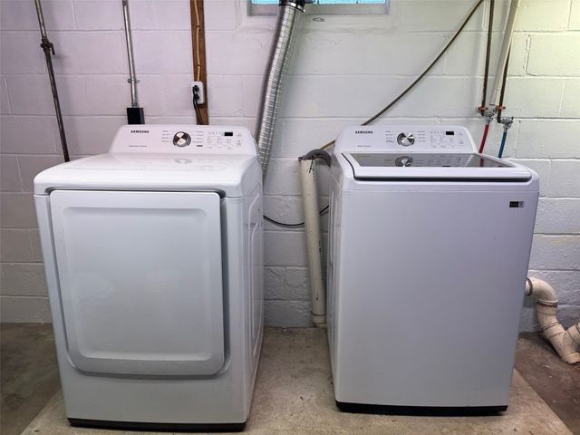 1809 W 9TH Street, Erie, PA 16505