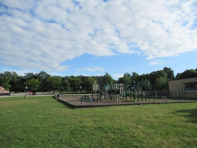 1809 W 9TH Street, Erie, PA 16505