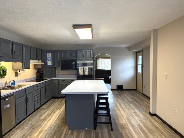 1809 W 9TH Street, Erie, PA 16505