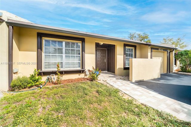 9341 E Fern Lane, Miramar, FL 33025