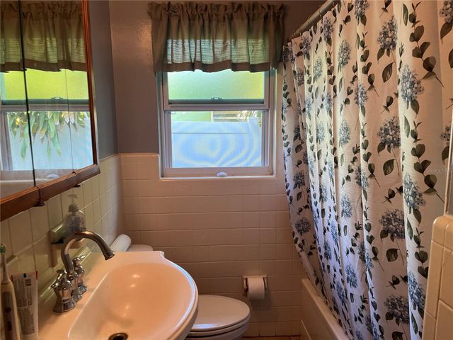 1637 SAN ROY DRIVE, Dunedin, FL 34698