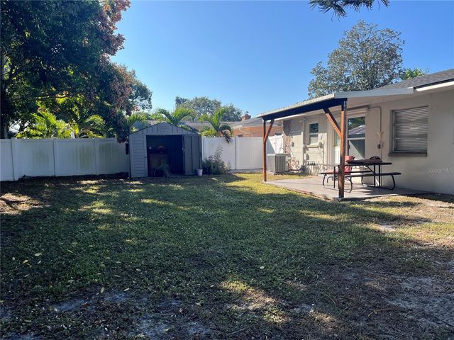 1637 SAN ROY DRIVE, Dunedin, FL 34698