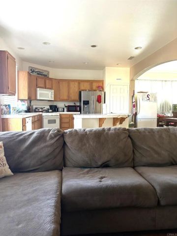 33510 Cedar Creek Lane, Lake Elsinore, CA 92532