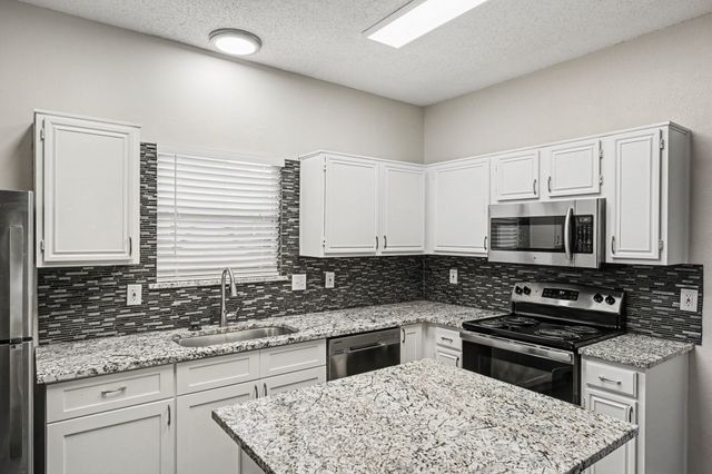 10700 Castle Drive, Frisco, TX 75035