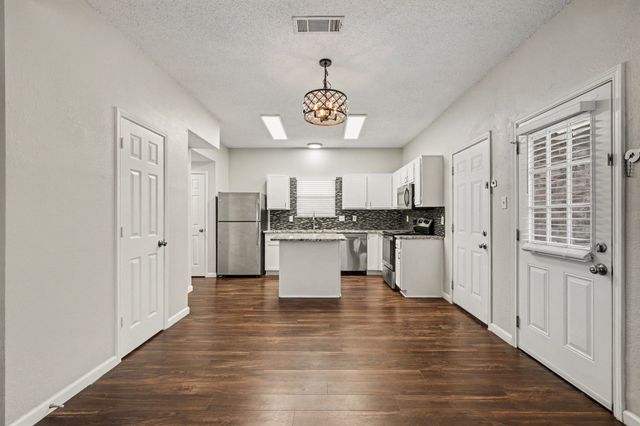 10700 Castle Drive, Frisco, TX 75035