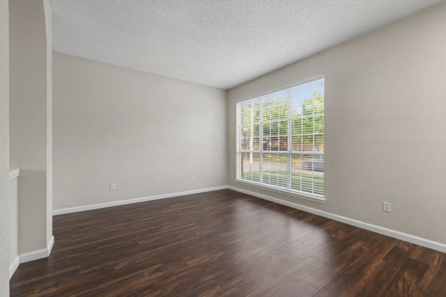 10700 Castle Drive, Frisco, TX 75035