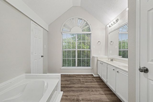 10700 Castle Drive, Frisco, TX 75035