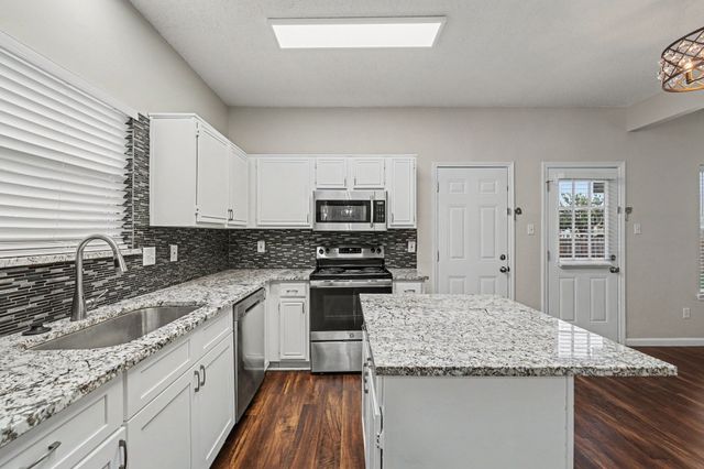 10700 Castle Drive, Frisco, TX 75035